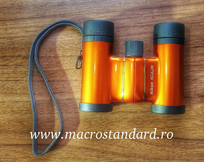Binoclu Nikon Aculon T01 8x21
