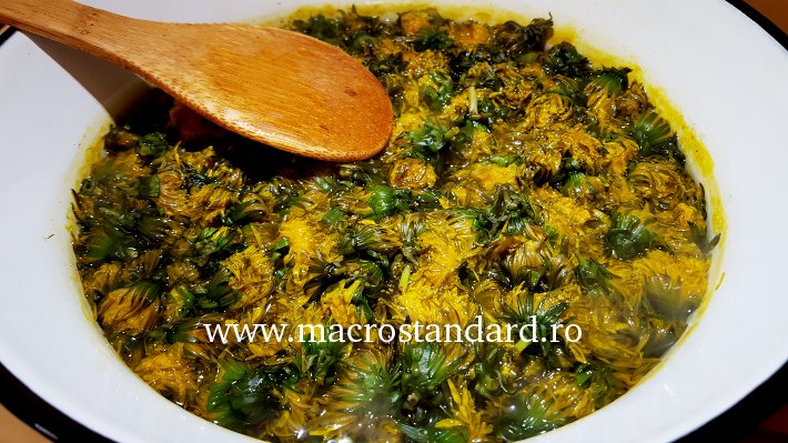 Se lasa florile la macerat