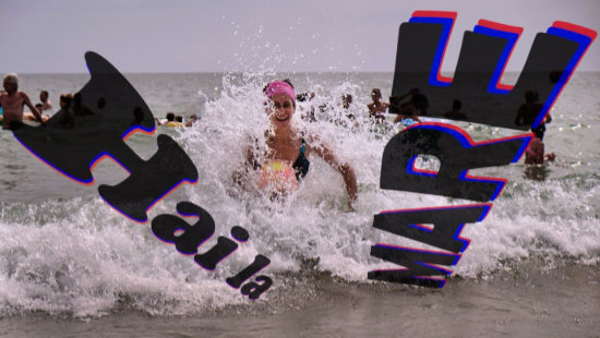 Sirenele au ajuns la mare in vacanta la Eforie Nord si se distreaza foarte tare. Hai sa le vezi!