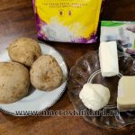 Ingrediente pentru chiftele de cartofi cu faina fara gluten si 3 feluri de branza