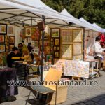 Standuri cu produse de artizanat