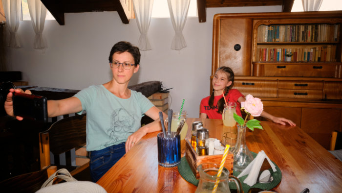 Click aici pentru vizualizare Ce va recomandam sa vizitati pe ruta Brașov - Sighișoara: Viscri, Cetatea Rupea, Rascos si Saschiz Ce va recomandam sa vizitati pe ruta Brașov - Sighișoara: Viscri, Cetatea Rupea, Rascos si Saschiz