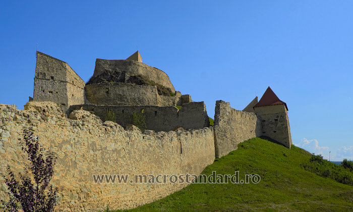 O parte din zidul cetatii Rupea